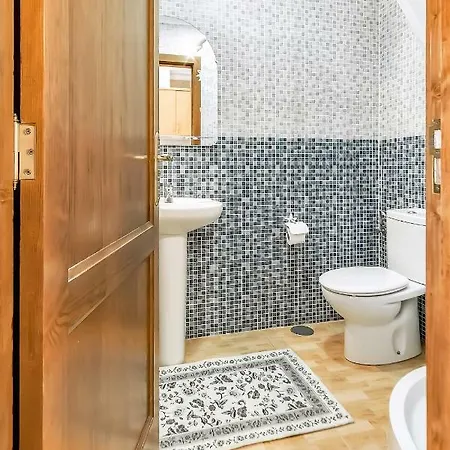 Overlooking The Ocean Lägenhet